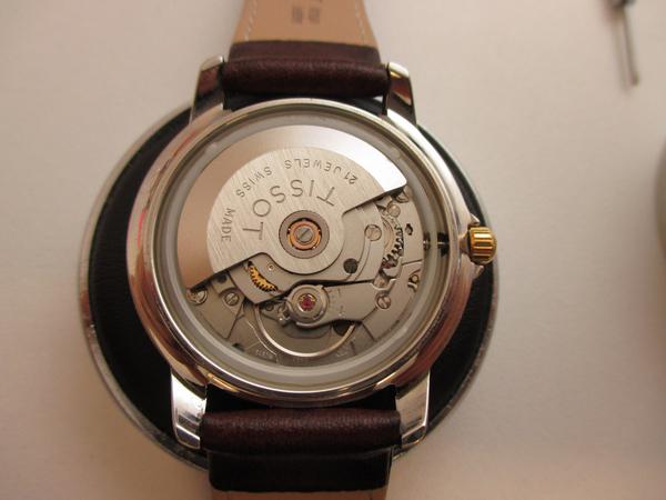 欧米茄表保养（欧米茄表盘变色）