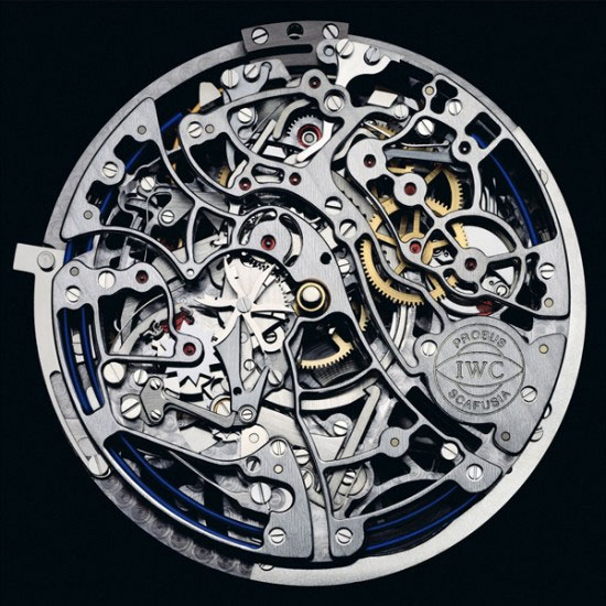 欧米茄表专修电话（欧米茄意外磕碰）