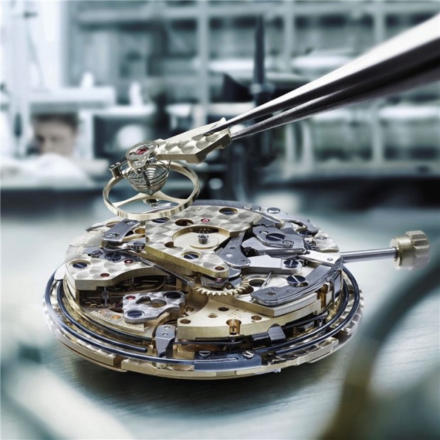 欧米茄手表维修价格查询官网（欧米茄表壳腐蚀）