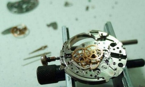 欧米茄表售后维修服务点（欧米茄垫片氧化）